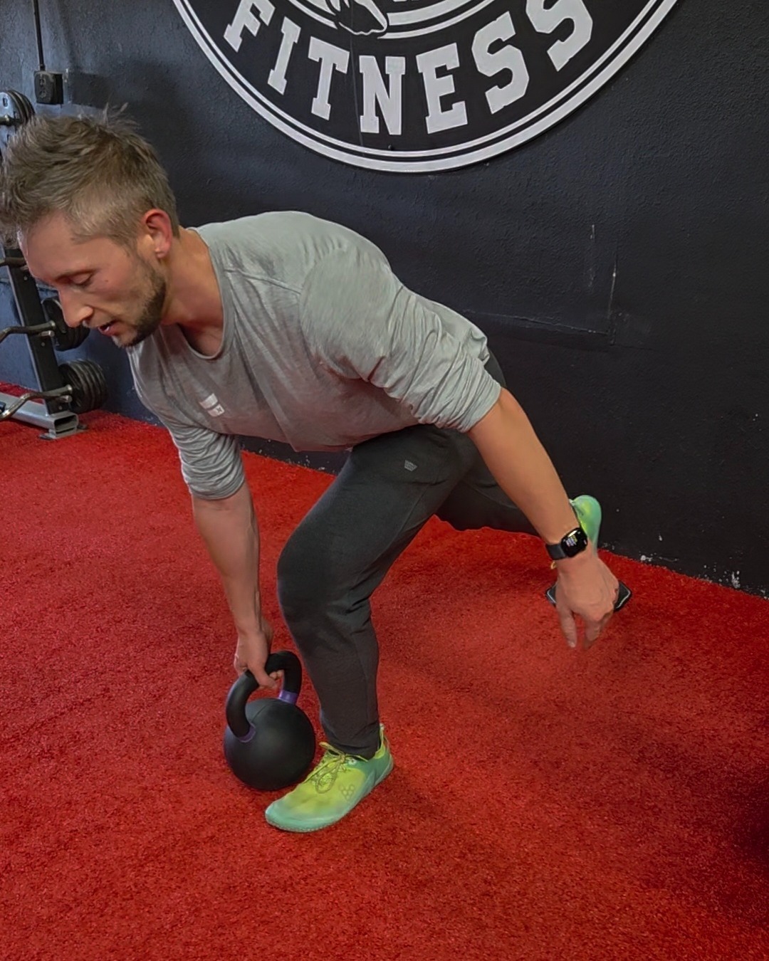 RunningAthleteRetroLungeSlide